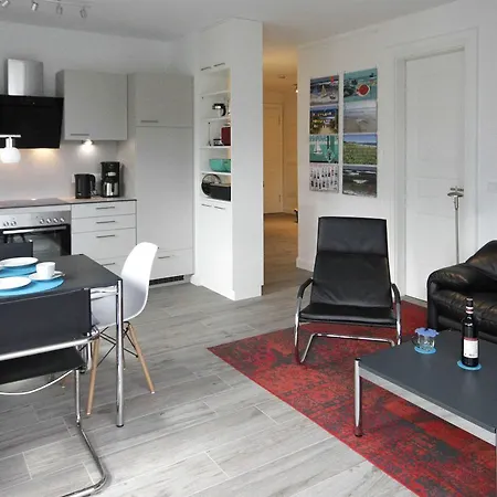 Andrea S Apartment *